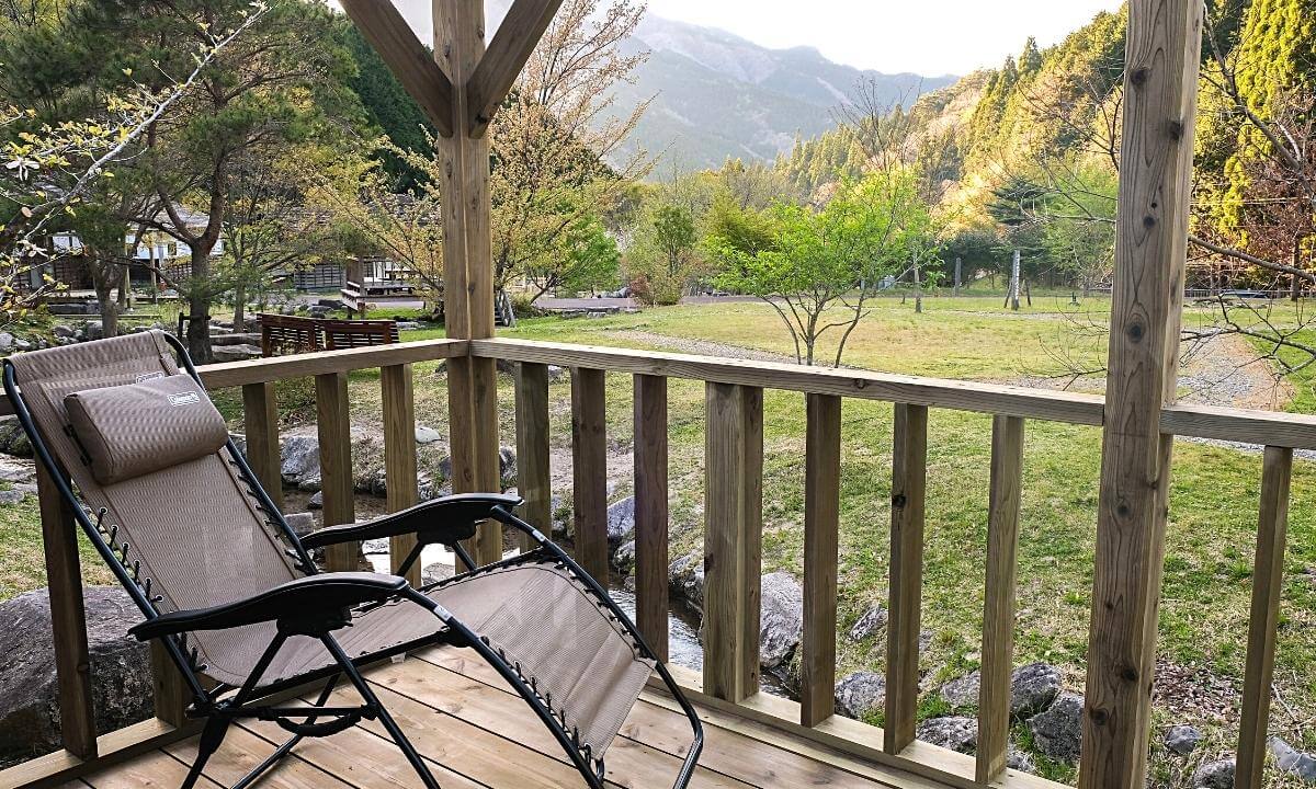 「ザランタン(The Lantown)あば村」の客室専用テラス