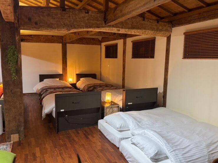 room_image