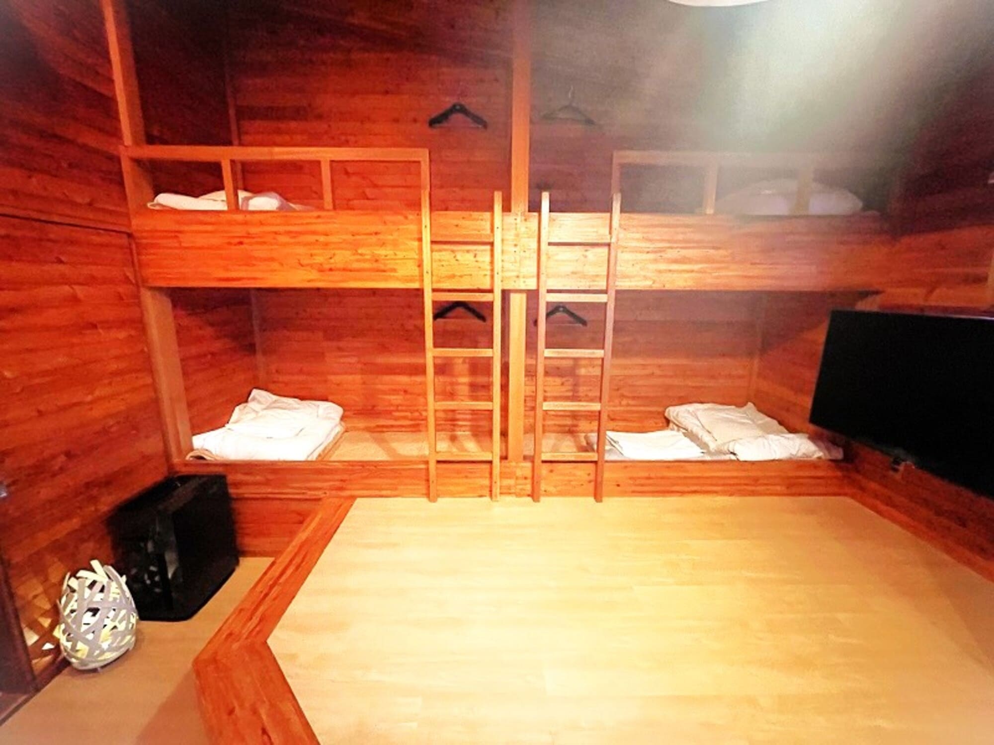 room_image