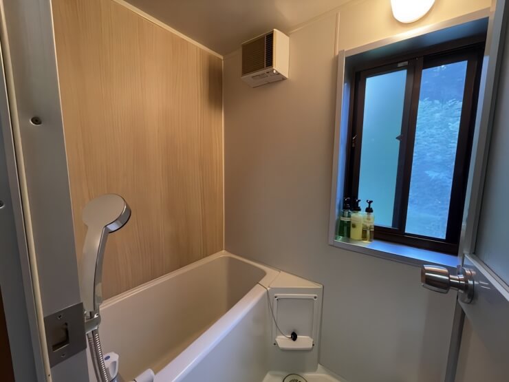 room_image