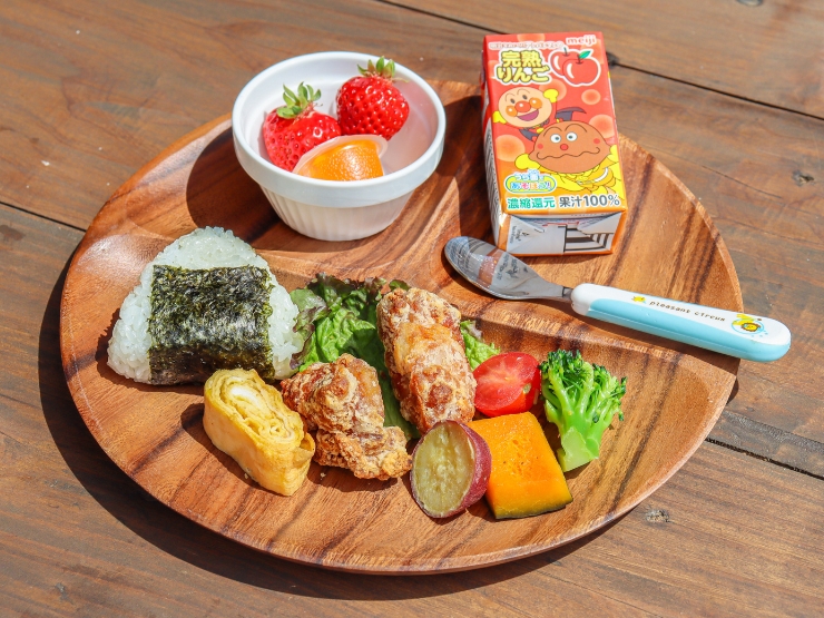 朝食