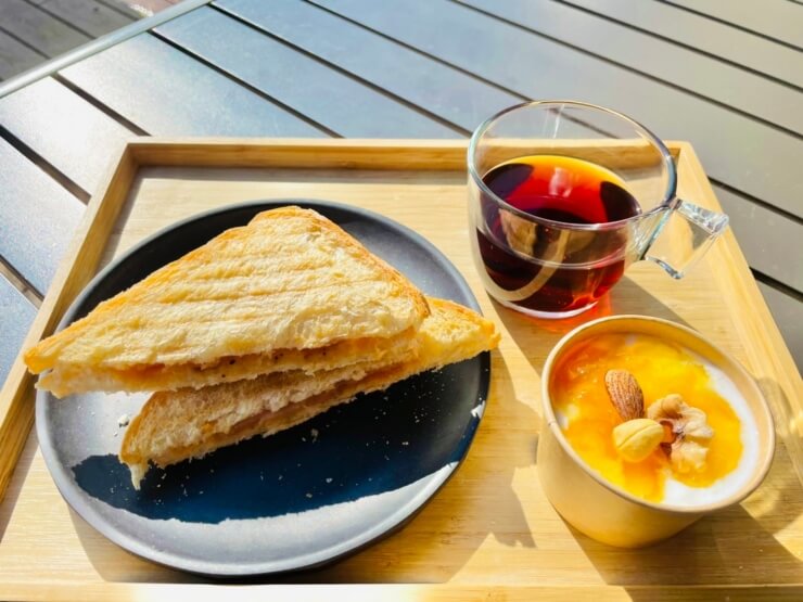 朝食