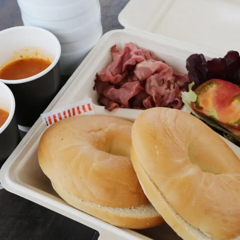 朝食
