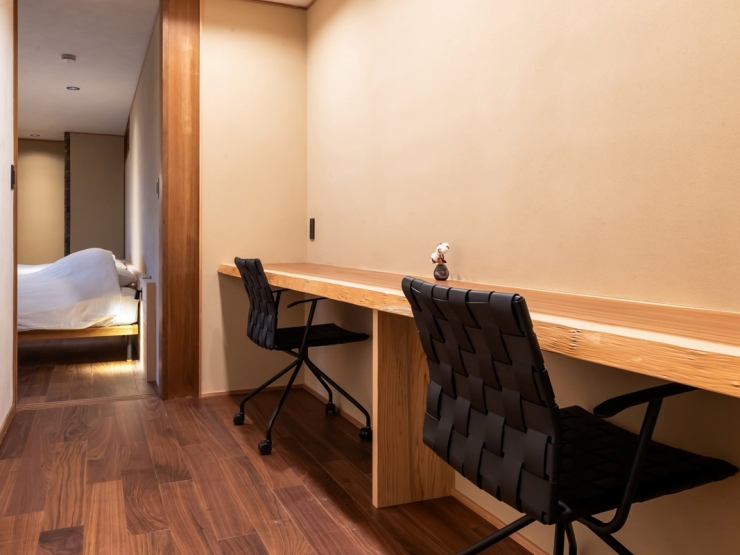 room_image