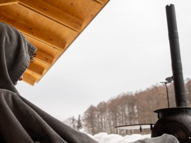 雪の中でととのう様子