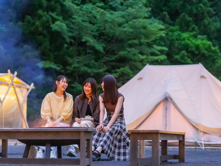 学生向けのグランピンググランピング特集記事