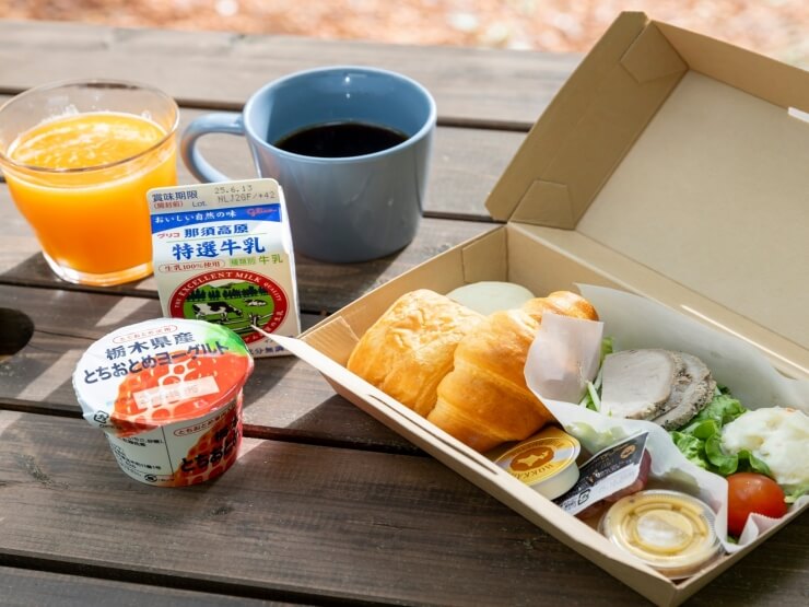 朝食