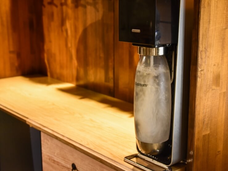 炭酸を作る機械で炭酸を作っている様子